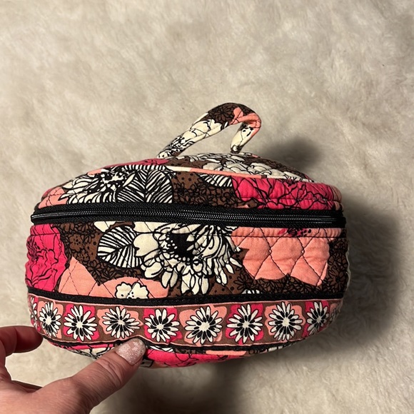 Vera Bradley retired mocha rouge pattern makeup cosmetics toiletries travel bag - Picture 2 of 11